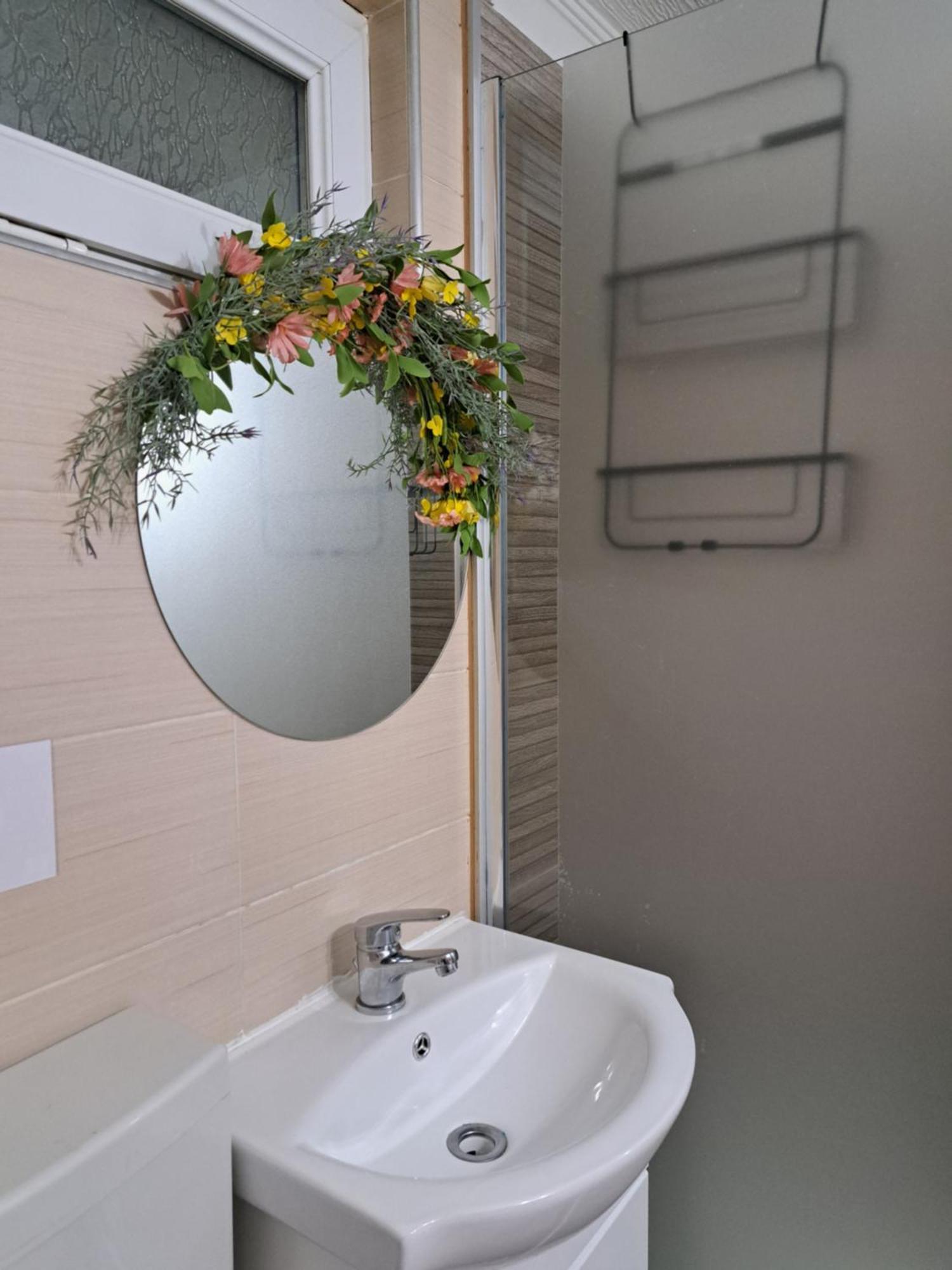 Studio With Free Parking In The Center - Deliamo 3 Sibiu Exterior foto