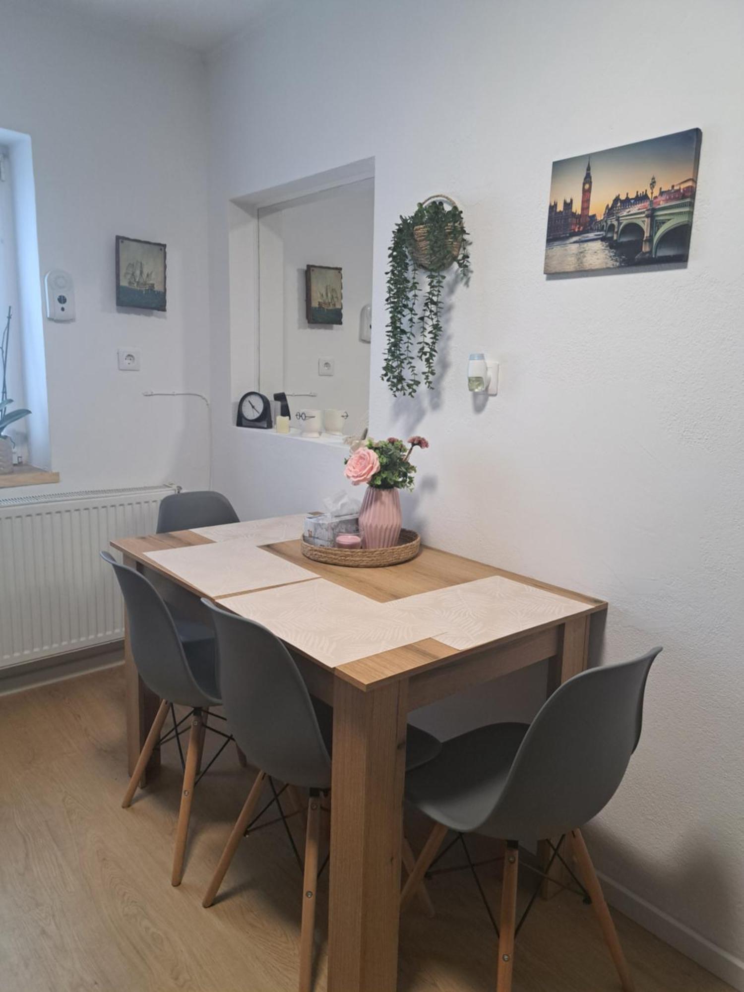 Studio With Free Parking In The Center - Deliamo 3 Sibiu Exterior foto